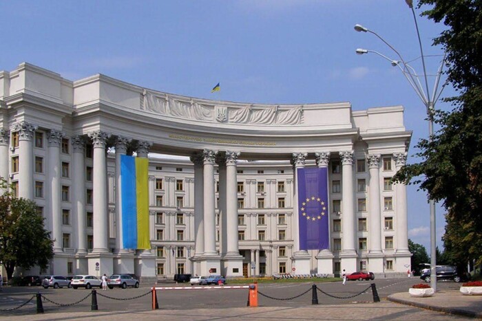 Патологічна зневага до України: МЗС різко прокоментувало заяви Орбана 