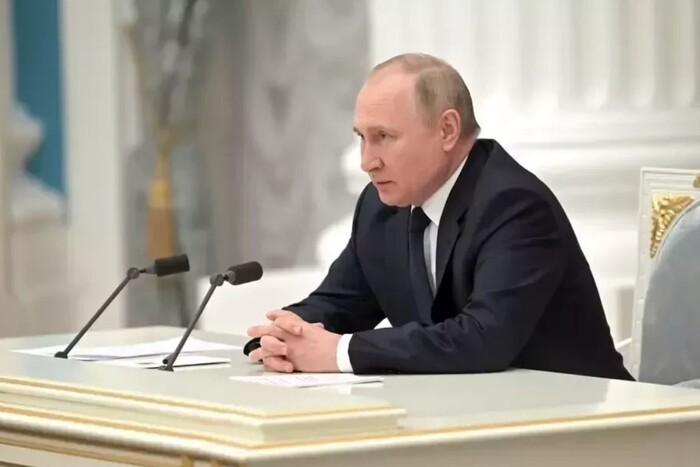 Пєсков вигадав незграбне пояснення, чому Путін ховається від журналістів