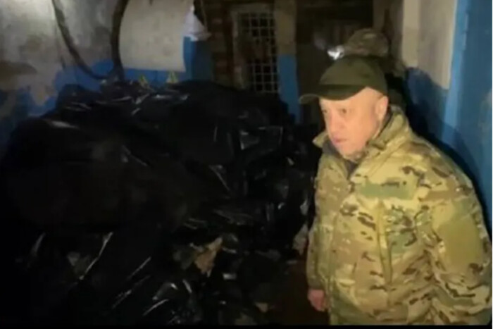 Терорист Пригожин записав новорічне звернення з моргу. Шокуюче відео