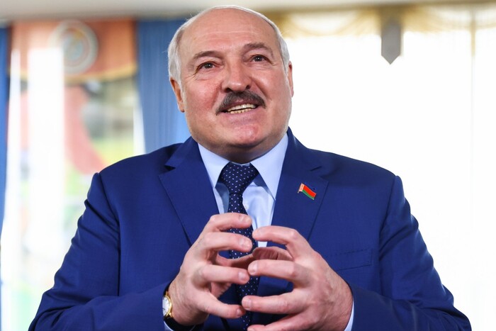 Лукашенко, якого Путін втягнув у війну, зробив цинічну заяву про мир 