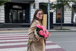 Відома акторка Міла Сивацька показала обручку: Реву від щастя