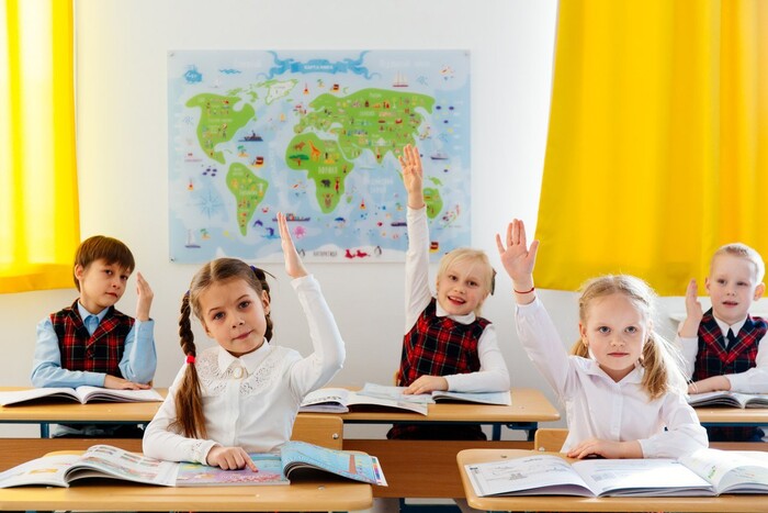 Міністр освіти розповів, скільки українських школярів перебуває за кордоном