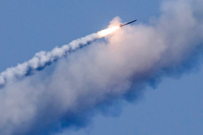 Росіяни вдарили ракетами по Краматорську, є постраждалий