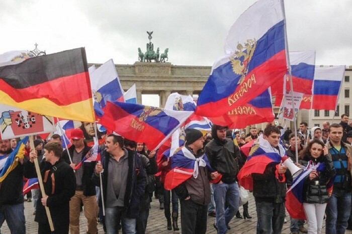 Встановлено організаторів проросійських мітингів у Німеччині – розслідування Reuters