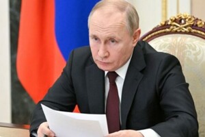 Путін заманює росіян на війну, видав новий указ
