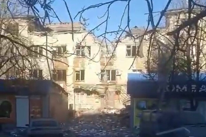 ЗСУ вдарили по окупаційній комендатурі у Василівці (відео)