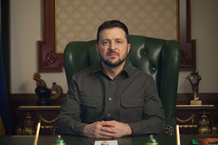 Зеленський пояснив, чому в українських воїнів з'явиться більше зброї (відео)