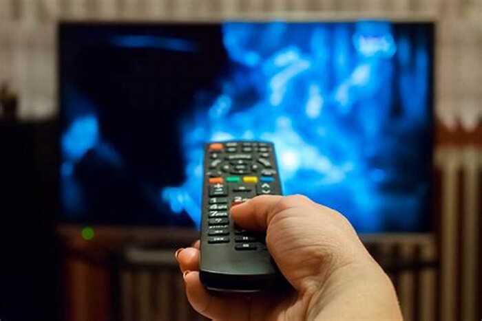 Медіаексперт: Українці знайшли небезпечну заміну телевізору