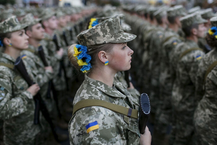 Нова постанова про військовий облік: хто з жінок отримуватиме повістки у 2023 році
