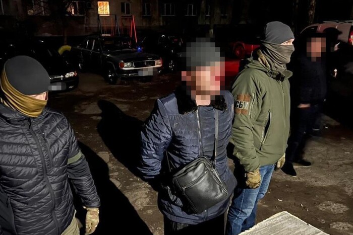 СБУ затримала охоронця російської катівні, що діяла в окупованому Херсоні
