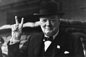 Після перемоги у Другій світовій екс-прем’єр Британії Вінстон Черчилль першим назвав радянський тоталітаризм  небезпечнішим за фашизм