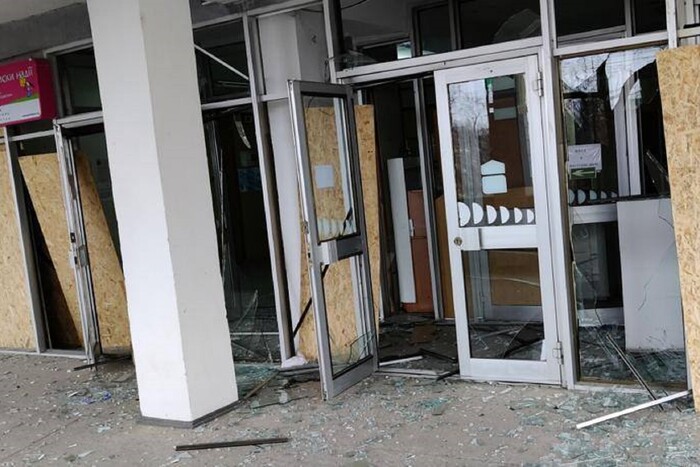Росіяни обстріляли дитячу лікарню у Херсоні 