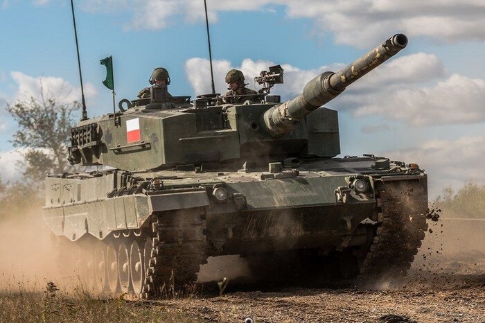 Польща оголосила про передачу Україні танків Leopard