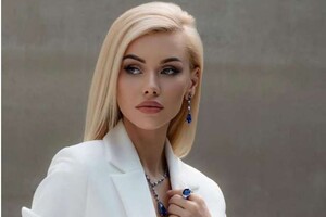 «Міс Україна Всесвіт» показала, що про неї пишуть російські ЗМІ