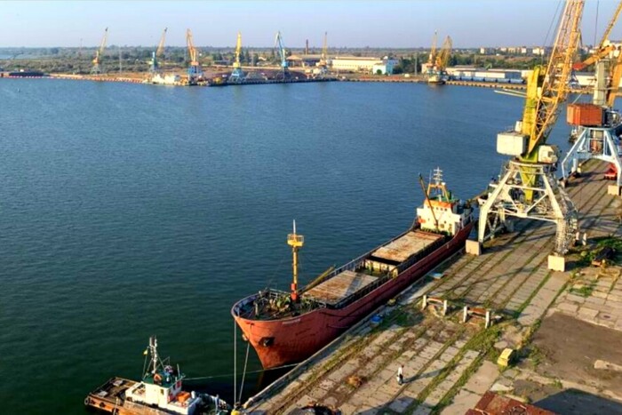 Мінекономіки: Україна хоче відкрити морські порти для експорту сталі