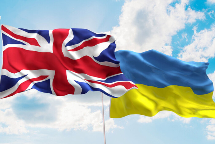 Британія додатково надасть Україні ще понад 200 одиниць бронетехніки