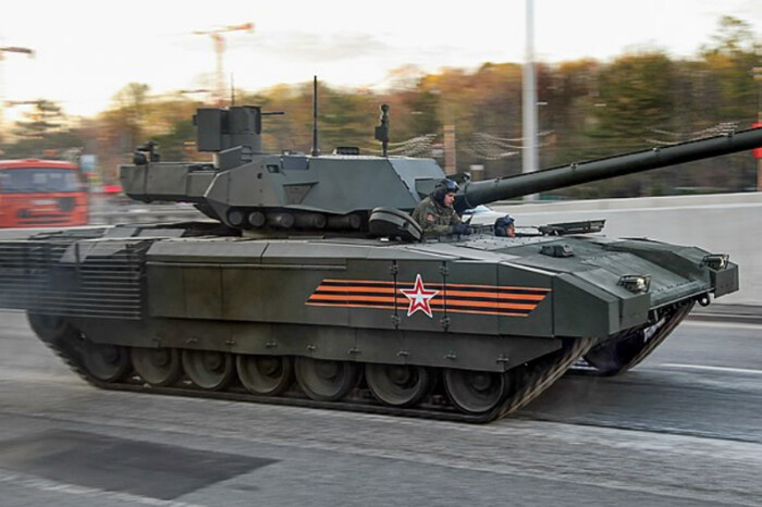 Росія відправить на фронт найсучасніші танки – британська розвідка
