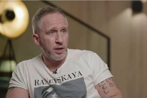 Путініст Кучера одягнув на гучне інтерв'ю футболку українського бренду: компанія відповіла