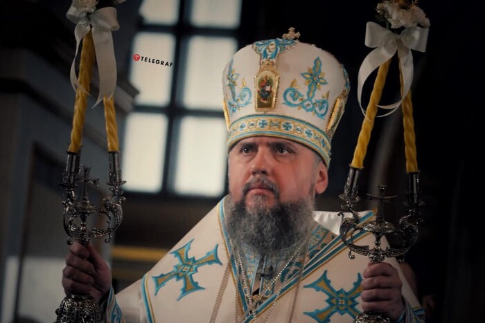 Епіфаній у Лаврі: українців знову вразило вбрання митрополита