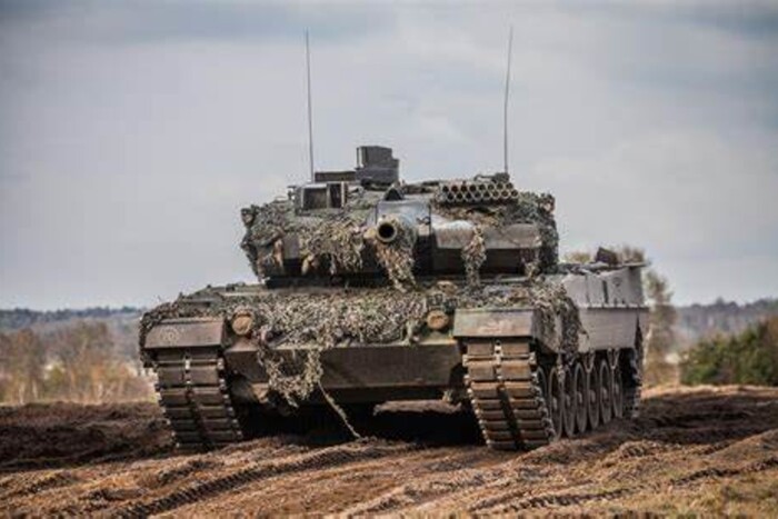 Handelsblatt: німецький концерн готовий передати Україні понад 100 бойових танків
