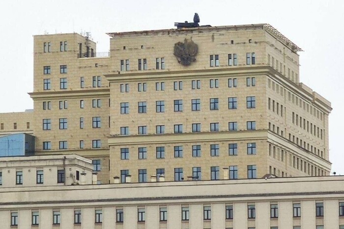 Міноборони РФ встановило на даху своєї будівлі ППО