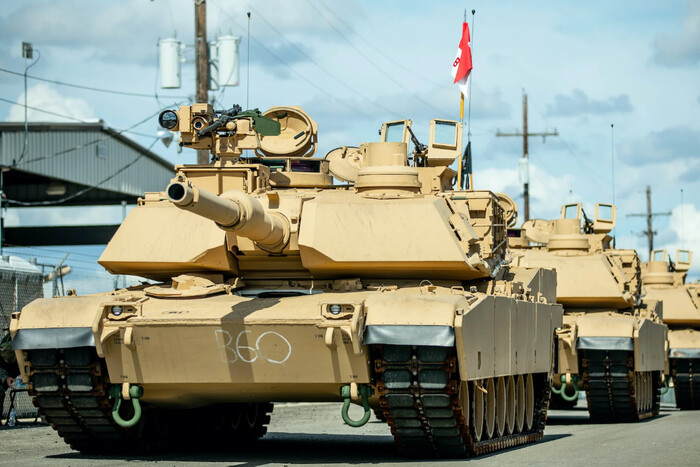 Пентагон пояснив, чому зараз немає сенсу передавати Україні танки Abrams