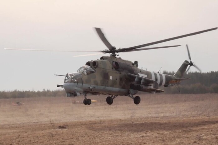 РФ перебросила к границе Беларуси с Украиной боевые вертолеты (карта)