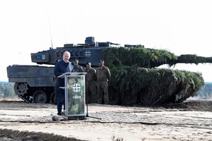 США та Німеччина грають у «наперстки»: хто першим передасть танки Україні