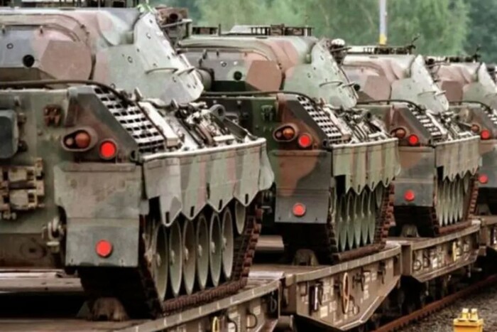Постачання танків Україні: Бундестаг назвав катастрофою результати «Рамштайна»