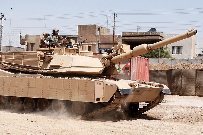 Не лише Leopard: США можуть відправити в Україну близько 30 танків Abrams