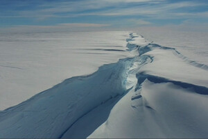 Завбільшки з Лондон: від крижаного плато Антарктиди відколовся великий айсберг