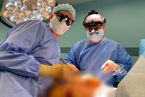 Львівські лікарі провели унікальну операцію з пересадки легень від посмертного донора