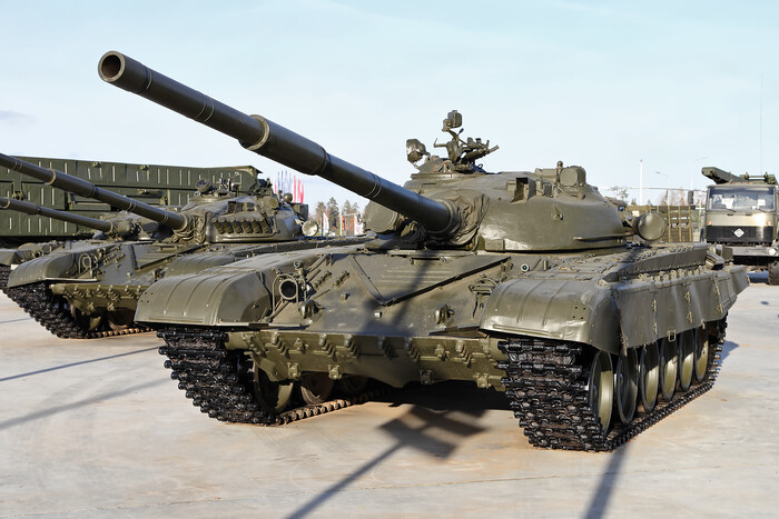 Словаччина готова передати Україні 30 танків Т-72