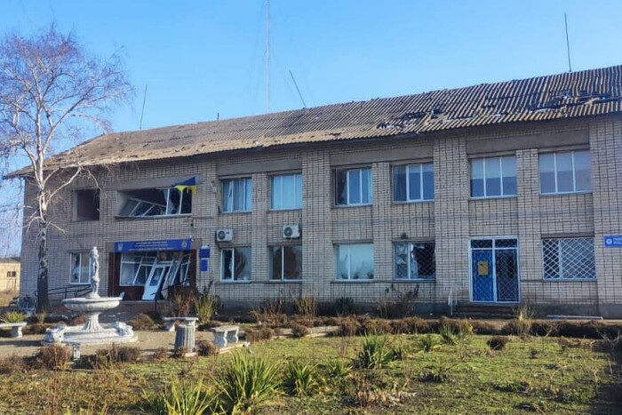 Росіяни вдарили по Херсонщині: лікарі рятують голову Кочубеївської сільради