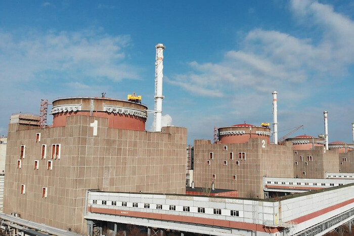 Эксперты МАГАТЭ сообщили о взрывах рядом с Запорожской АЭС