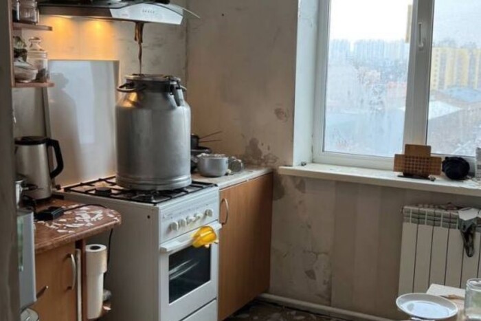 У Києві в багатоповерхівці стався вибух (фото)
