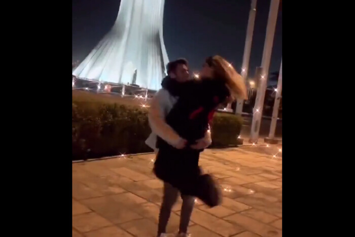 Танці серед вулиці. Влада Ірану засудила молоду пару до 10 років (відео)
