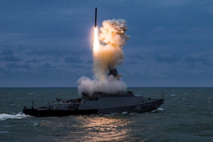 Россияне вывели в Черное море дополнительный ракетоноситель