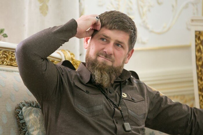 Кадиров відпочиває на Мальдівах? Літак глави Чечні був помічений за межами Грозного