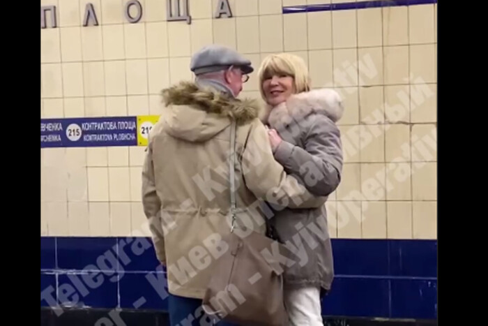 Пісня «Дєнь побєди» лунала у київському метро: реакція поліції