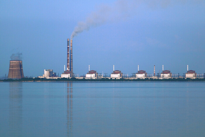 Угроза катастрофы на Запорожской АЭС: в Каховском водохранилище резко падает уровень воды