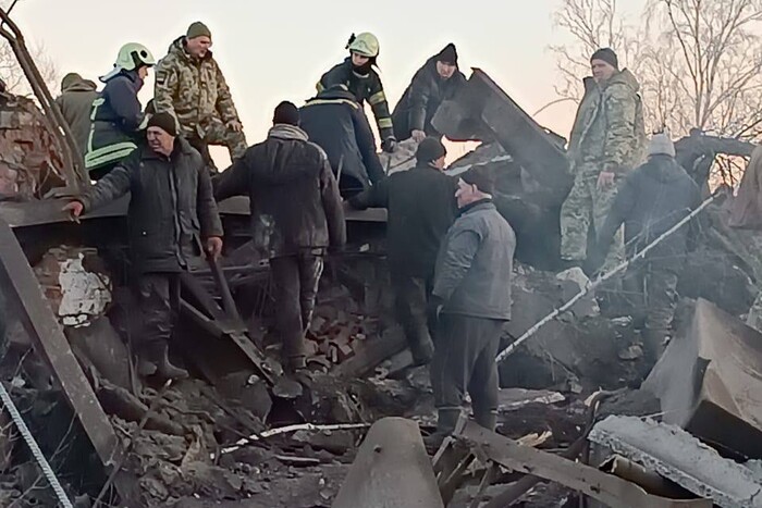 Окупанти вдарили ракетами по Чернігівщині: двоє людей загинули