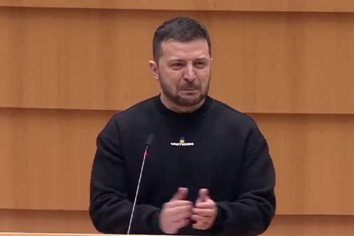 «Слава Україні!» Момент виступу Зеленського в Європарламенті зворушує до сліз