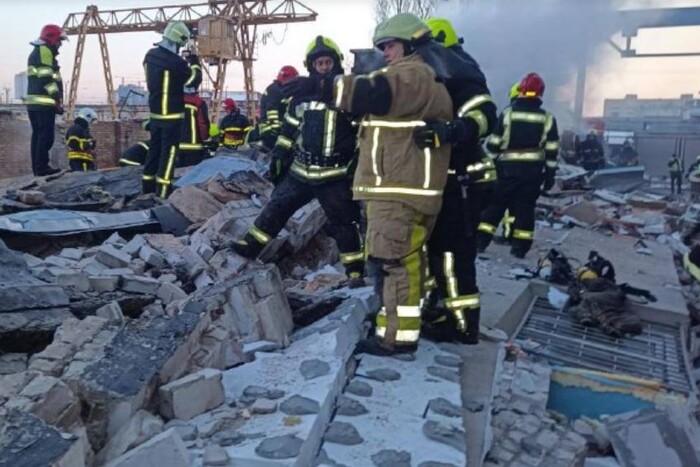 У Києві зросла кількість загиблих внаслідок вибуху на колишньому заводі