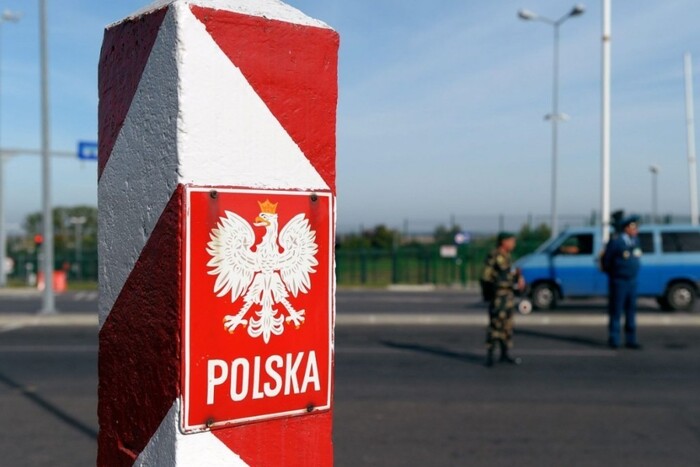 Польща може закрити більше пунктів пропуску на кордоні з Білоруссю