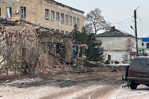 Ракетні удари по Харкову: пошкоджено підприємство та депо «Нової пошти»