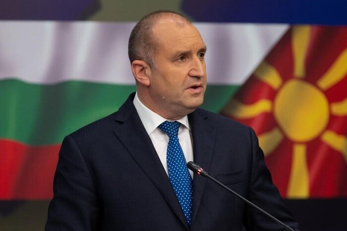 Президент Болгарії вкотре виступив проти надання військової допомоги Україні