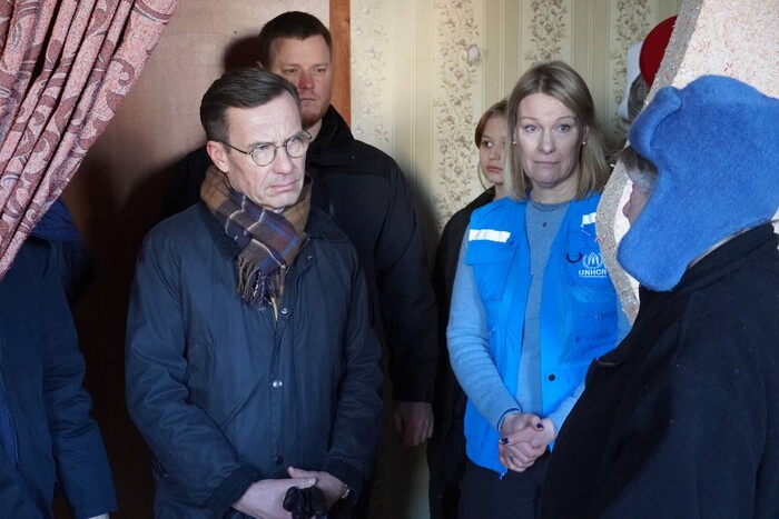 Прем’єр Швеції відвідав деокуповану Бородянку (фото)