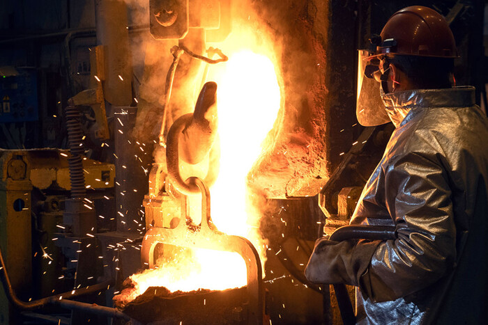 Кінець металургії? Найбільше підприємство Росії масово розпродає активи