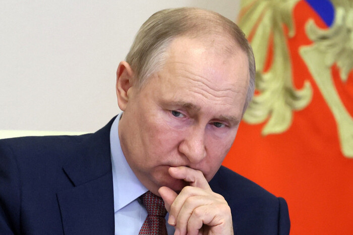 Скільки коштів Росія втратить через війну та санкції: прогноз Bloomberg